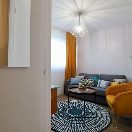 Le Retro De La Gare - Flobnb Laon Exterior photo
