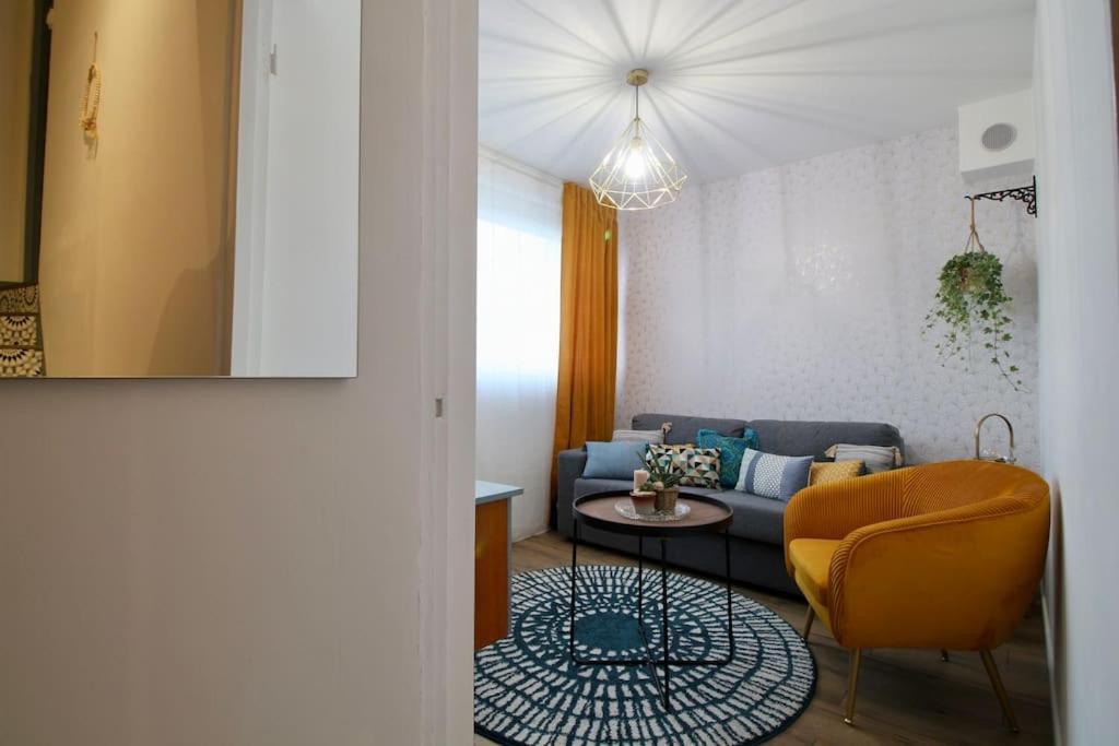 Le Retro De La Gare - Flobnb Laon Exterior photo